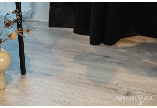 Кварц-винил Дуб Неаполь (1219,6*228,6*2 мм) — купить в Керчи