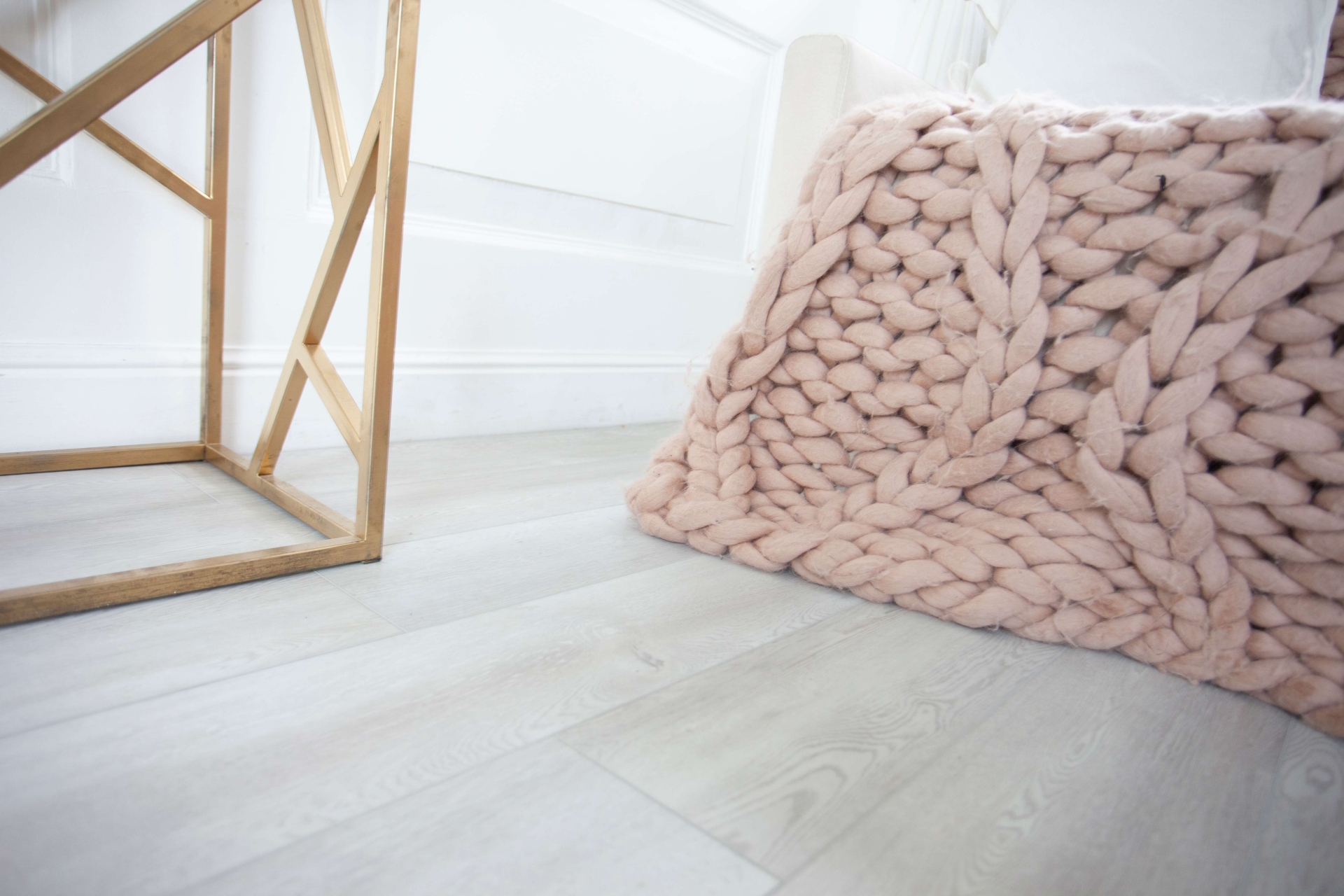 SPC ламинат «Damy Floor» Дуб Зимний (1220*180*4 мм) — купить в Керчи