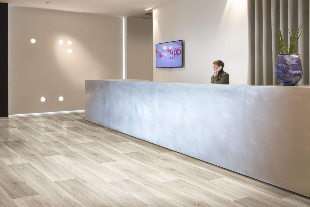 Замковая ПВХ плитка "Berry Alloc" Pureclick 55 LIME OAK 139S (204*1326*5 мм) — купить в Керчи