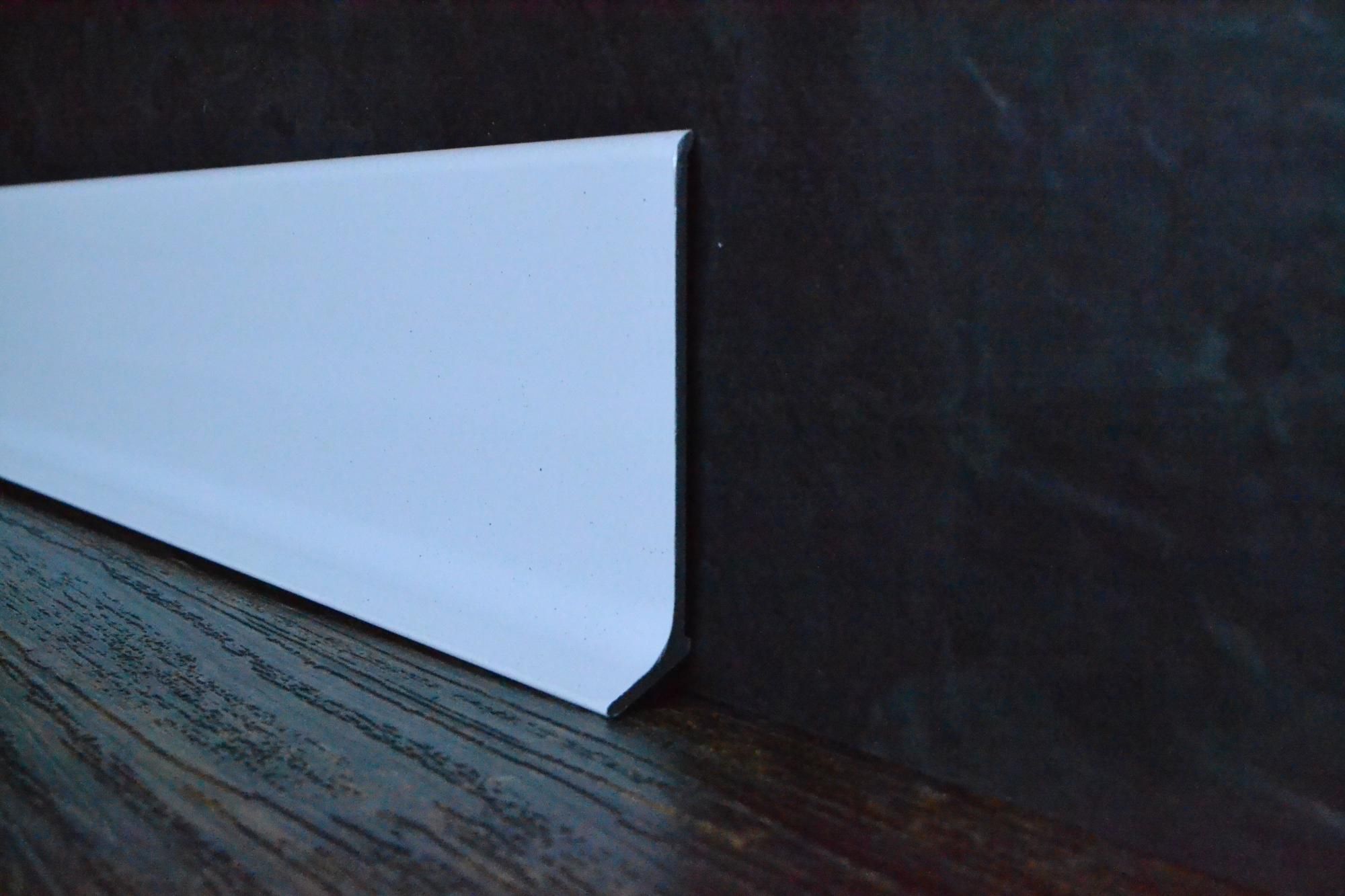 Плинтус алюминиевый L-образный белый (2500*11*60 мм) — купить в Керчи