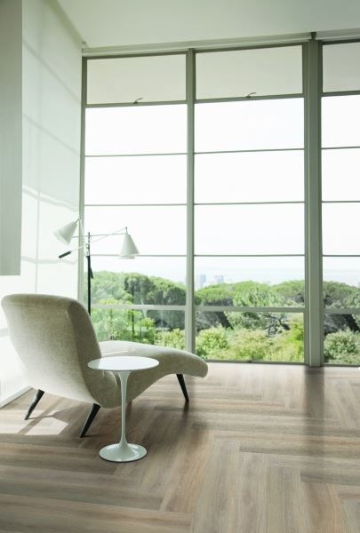 Кварцвиниловая плитка "LG" Орешник классический (1200*180*2 мм) — купить в Керчи