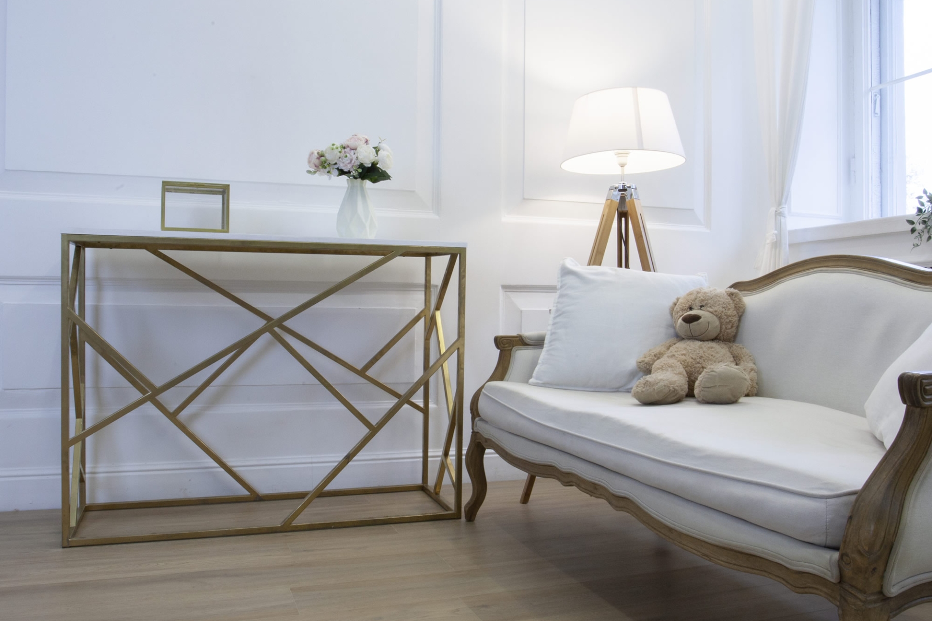 Усовершенствованная кварц-виниловая плитка «Damy Floor» Дуб Натуральный (1227*187*2,5 мм) — купить в Керчи