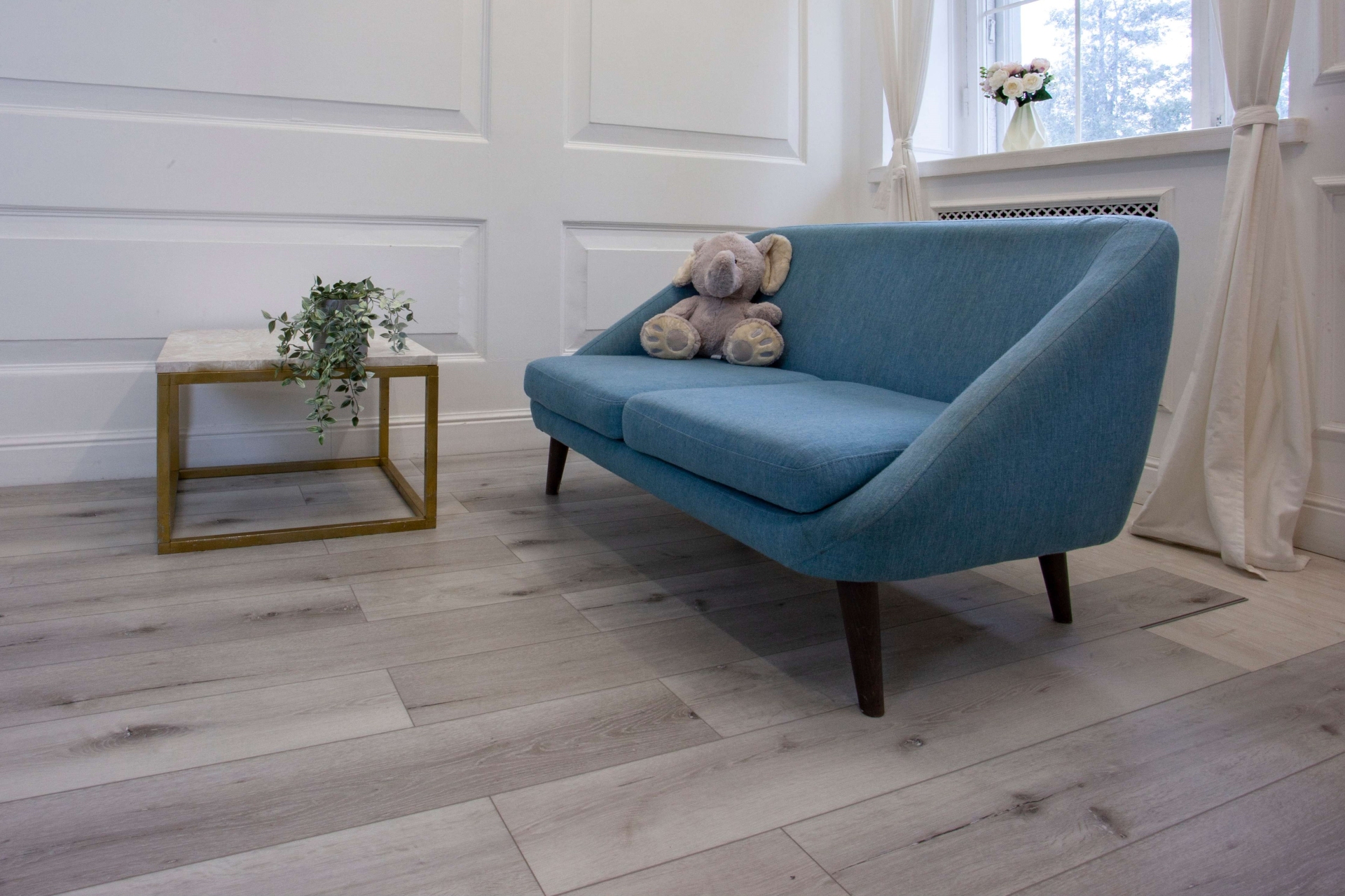 Усовершенствованная кварц-виниловая плитка «Damy Floor» Дуб Классический Серый (1227*187*2,5 мм) — купить в Керчи